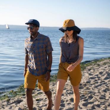 Outdoor Research Cape Hoed Cape Tapenade/zwart